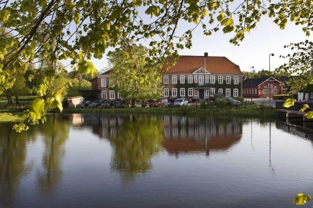Gram Slotskro Exterior foto